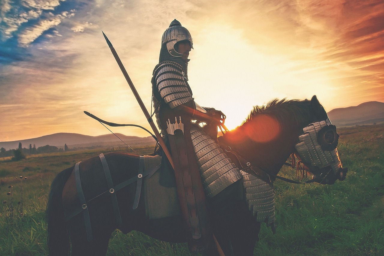 https://pixabay.com/photos/knight-warrior-artillery-horse-2565957/